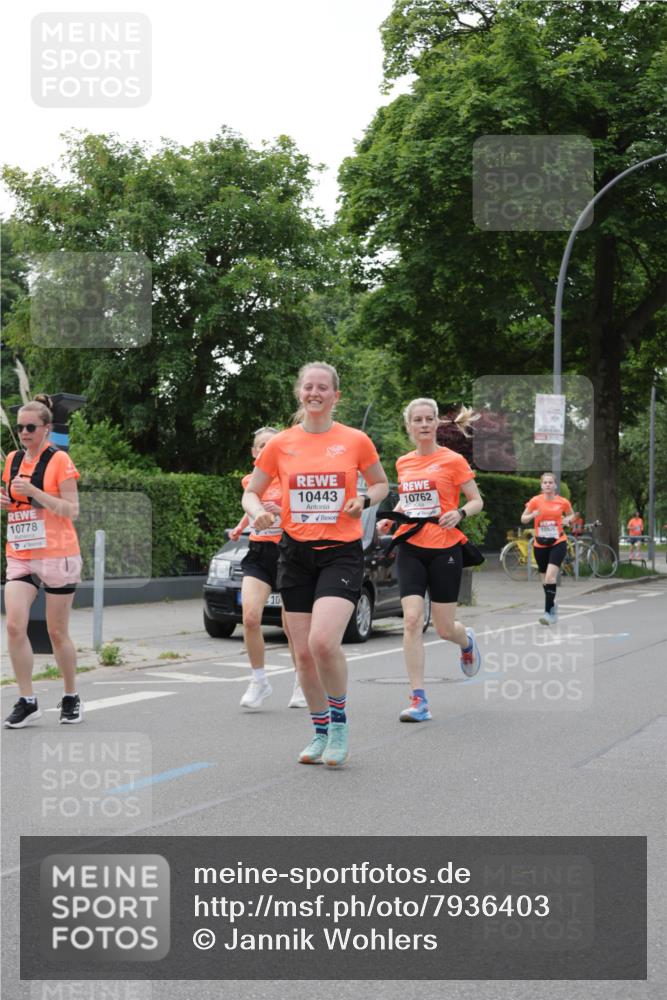 15.06.2025 - REWE Women's Run Jannik Wohlers http://msf.ph/oto/7936403 15.06.2025 08:26:34 Laufen 10778, 10, 10443, 10762 meine-sportfotos.de