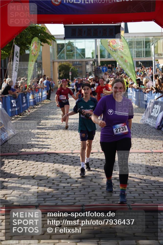 13.06.2025 - Holstenköstenlauf Felixshl http://msf.ph/oto/7936437 13.06.2025 18:04:51 Laufen 2008, 2105, 2686, 2735, 2783, 2892, 2896, 3153, 3154, 3291, 3765 meine-sportfotos.de