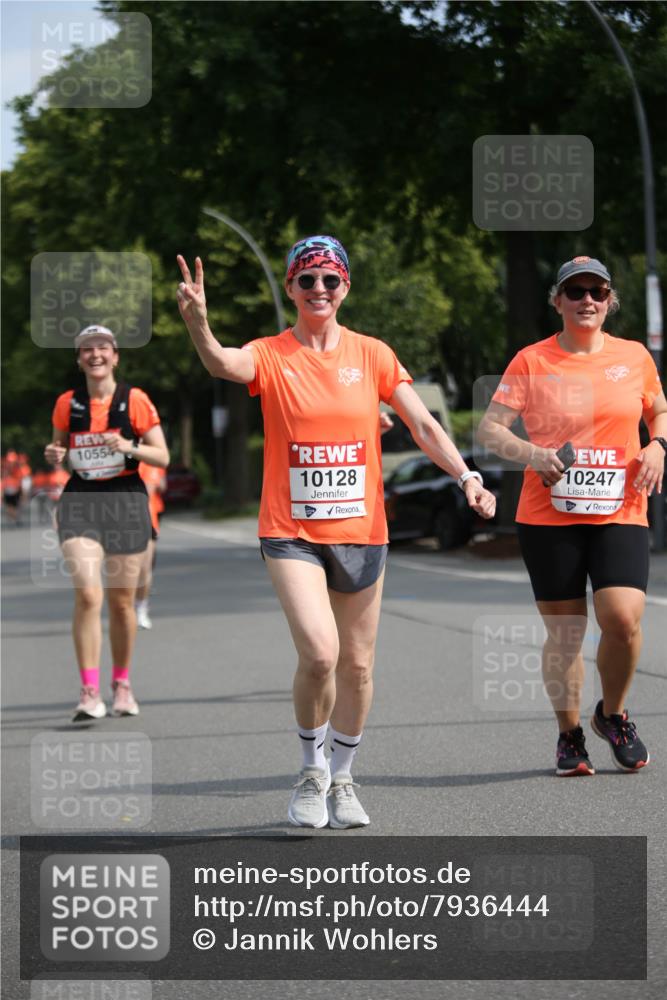 15.06.2025 - REWE Women's Run Jannik Wohlers http://msf.ph/oto/7936444 15.06.2025 09:54:17 Laufen 10554, 10128, 10247 meine-sportfotos.de