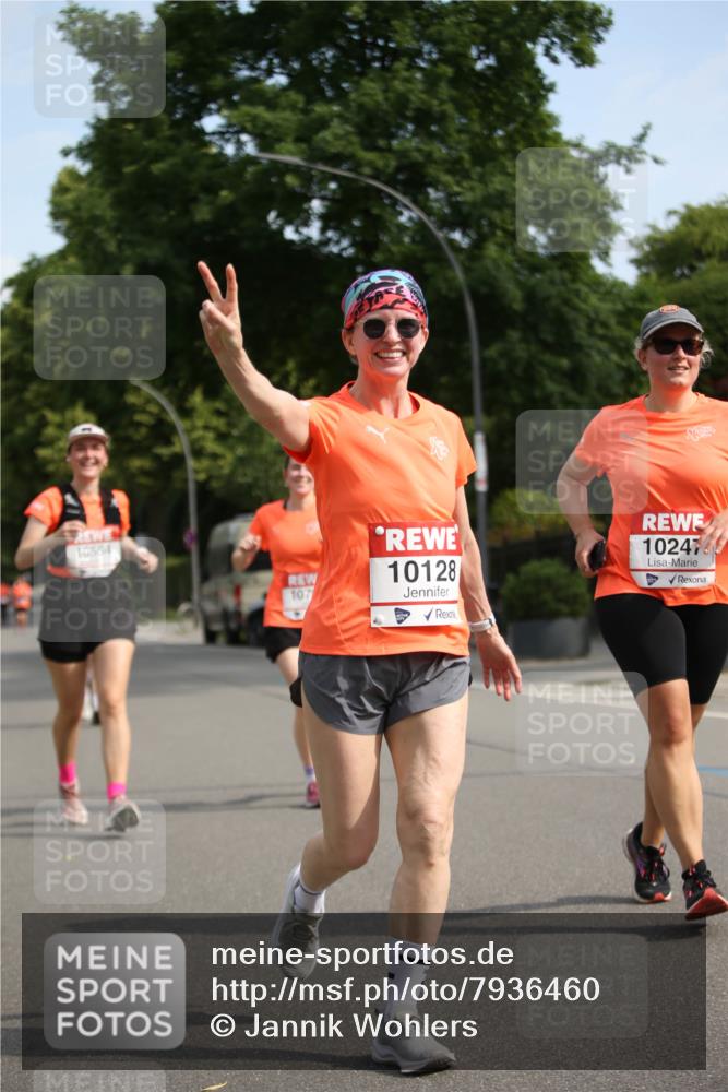 15.06.2025 - REWE Women's Run Jannik Wohlers http://msf.ph/oto/7936460 15.06.2025 09:54:18 Laufen 10554, 10128, 107, 102476 meine-sportfotos.de