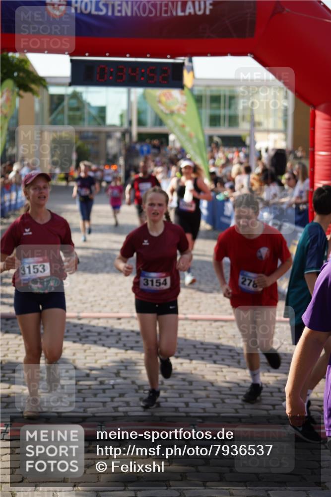 13.06.2025 - Holstenköstenlauf Felixshl http://msf.ph/oto/7936537 13.06.2025 18:04:54 Laufen 2008, 2105, 2686, 2783, 2892, 2896, 3153, 3154, 3291, 3765 meine-sportfotos.de