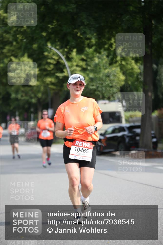 15.06.2025 - REWE Women's Run Jannik Wohlers http://msf.ph/oto/7936545 15.06.2025 09:54:35 Laufen 10465 meine-sportfotos.de