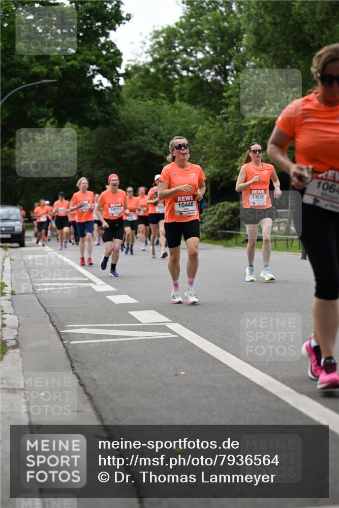 15.06.2025 - REWE Women's Run Dr. Thomas Lammeyer http://msf.ph/oto/7936564 15.06.2025 09:19:28 Laufen 10505 meine-sportfotos.de