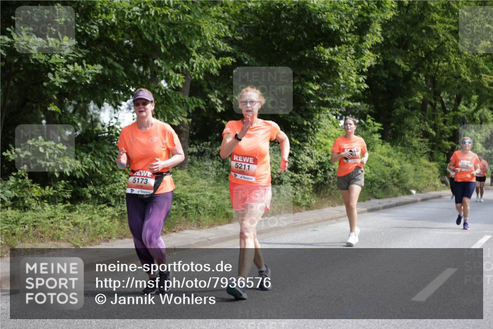 15.06.2025 - REWE Women's Run Jannik Wohlers http://msf.ph/oto/7936576 15.06.2025 10:13:30 Laufen 5211, 5173, 03, 5145 meine-sportfotos.de