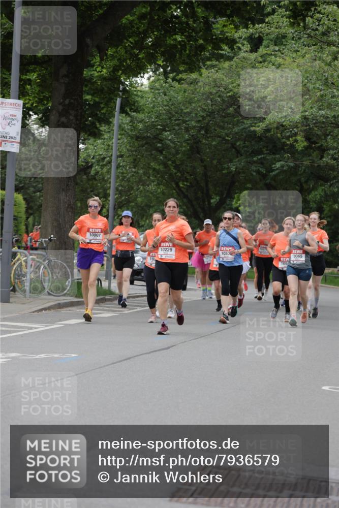 15.06.2025 - REWE Women's Run Jannik Wohlers http://msf.ph/oto/7936579 15.06.2025 08:26:37 Laufen 2025, 10807, 10229, 10271, 10, 1080, 10365, 10103, 105 meine-sportfotos.de