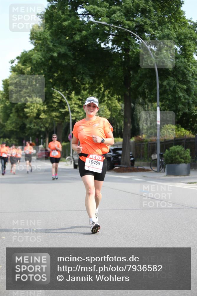 15.06.2025 - REWE Women's Run Jannik Wohlers http://msf.ph/oto/7936582 15.06.2025 09:54:35 Laufen 10465 meine-sportfotos.de