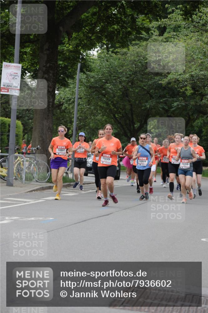 15.06.2025 - REWE Women's Run Jannik Wohlers http://msf.ph/oto/7936602 15.06.2025 08:26:37 Laufen 15, 2025, 10807, 10, 10229, 10809, 10365 meine-sportfotos.de