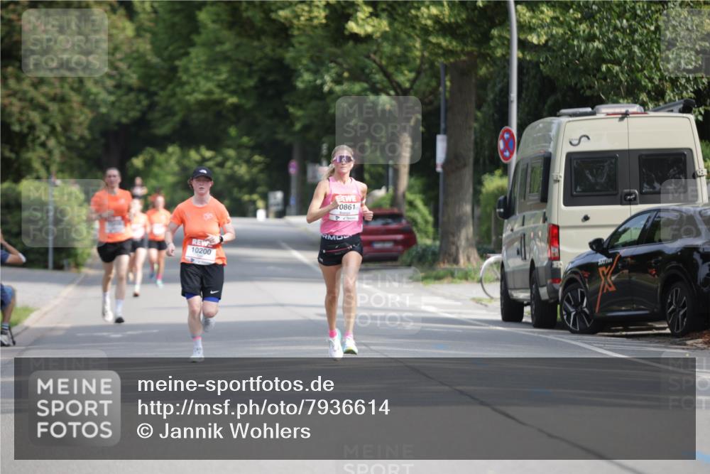 15.06.2025 - REWE Women's Run Jannik Wohlers http://msf.ph/oto/7936614 15.06.2025 08:42:50 Laufen 0861, 10200 meine-sportfotos.de