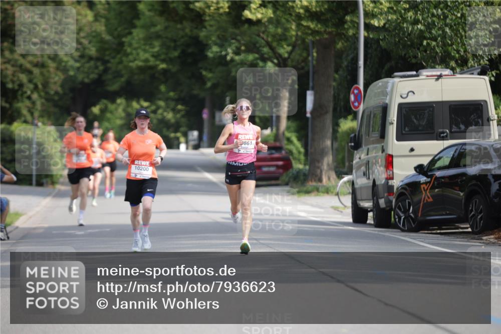 15.06.2025 - REWE Women's Run Jannik Wohlers http://msf.ph/oto/7936623 15.06.2025 08:42:50 Laufen 10200, 861 meine-sportfotos.de