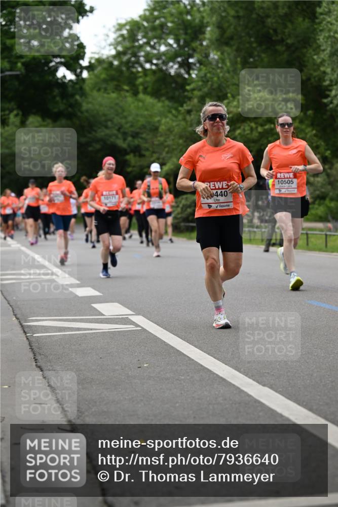 15.06.2025 - REWE Women's Run Dr. Thomas Lammeyer http://msf.ph/oto/7936640 15.06.2025 09:19:29 Laufen 440, 10505 meine-sportfotos.de