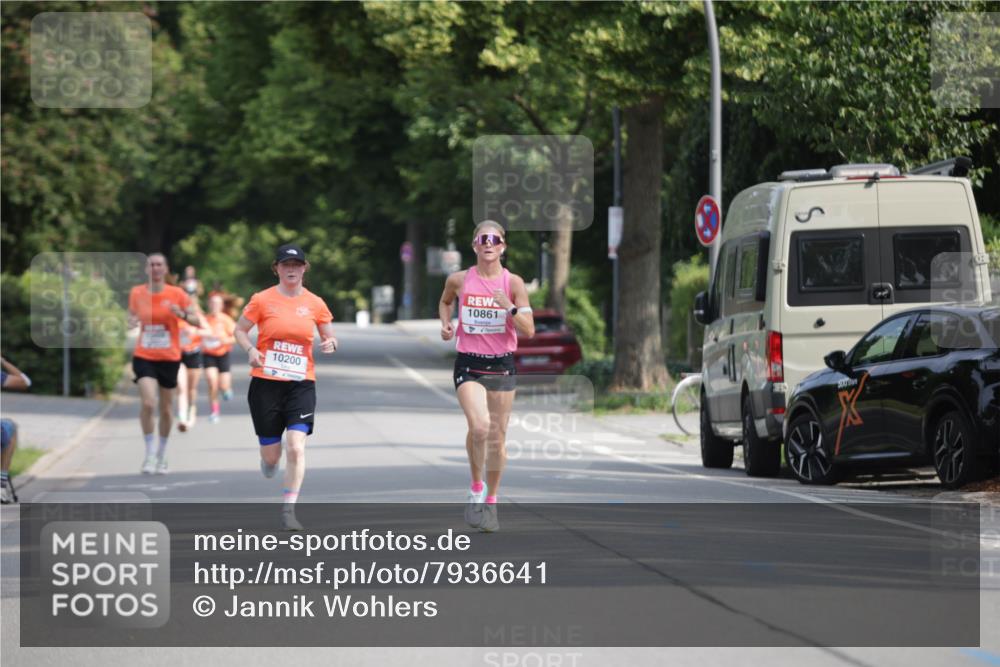 15.06.2025 - REWE Women's Run Jannik Wohlers http://msf.ph/oto/7936641 15.06.2025 08:42:50 Laufen 10200, 10861 meine-sportfotos.de