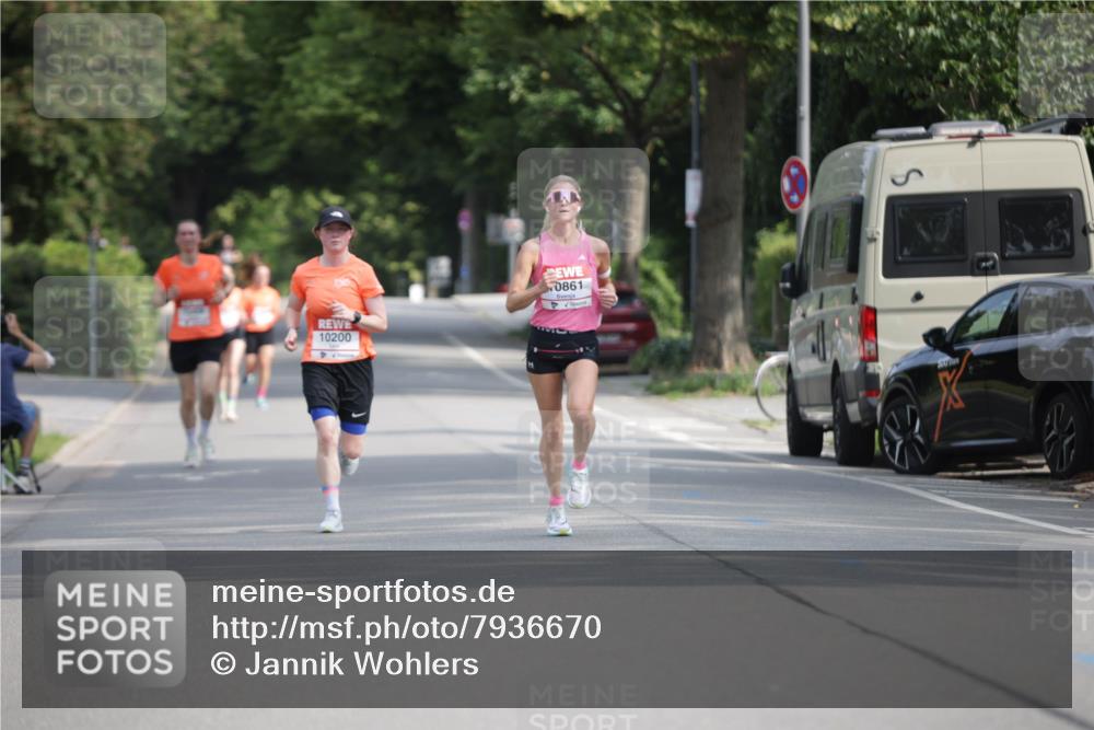 15.06.2025 - REWE Women's Run Jannik Wohlers http://msf.ph/oto/7936670 15.06.2025 08:42:50 Laufen 10200, 0861 meine-sportfotos.de