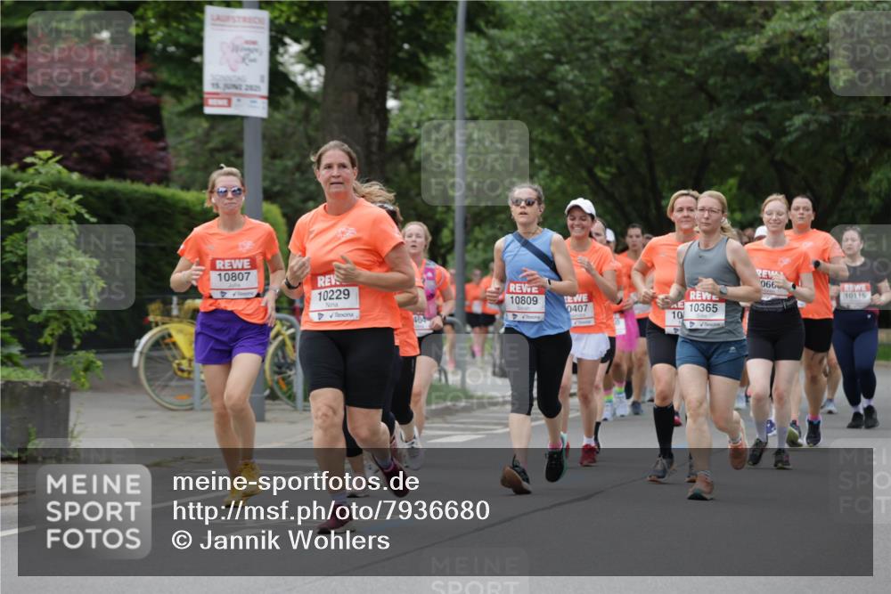 15.06.2025 - REWE Women's Run Jannik Wohlers http://msf.ph/oto/7936680 15.06.2025 08:26:40 Laufen 15, 2025, 10807, 10229, 10809, 0407, 464, 10, 066, 10115, 10365 meine-sportfotos.de