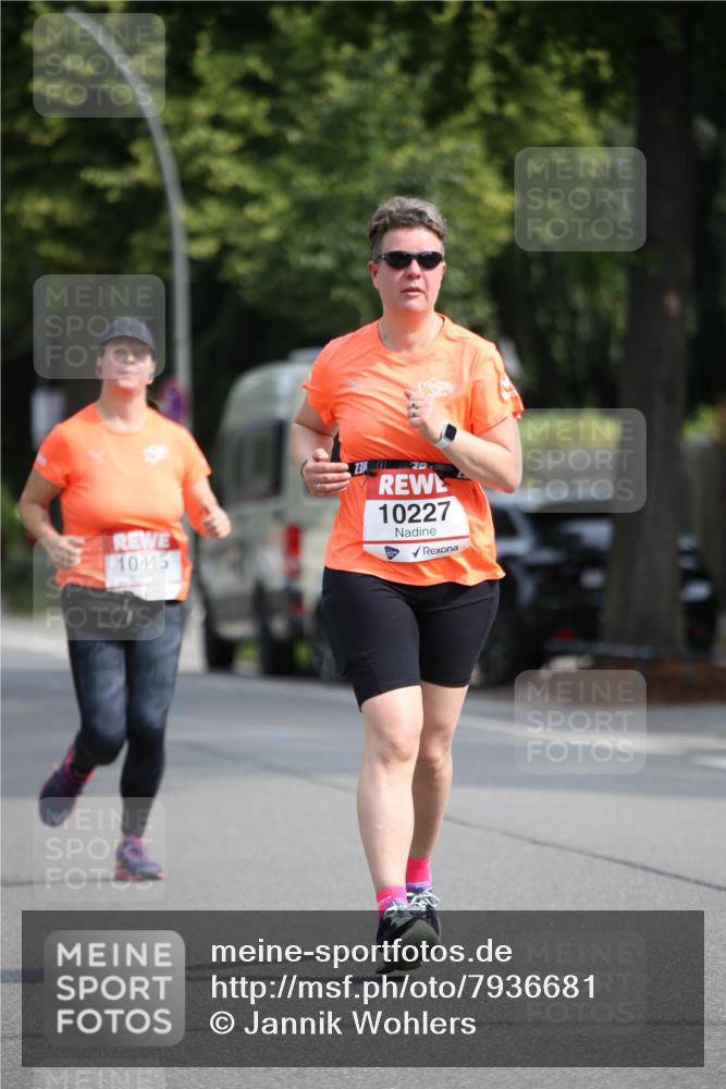 15.06.2025 - REWE Women's Run Jannik Wohlers http://msf.ph/oto/7936681 15.06.2025 09:54:41 Laufen 10415, 13, 10227 meine-sportfotos.de