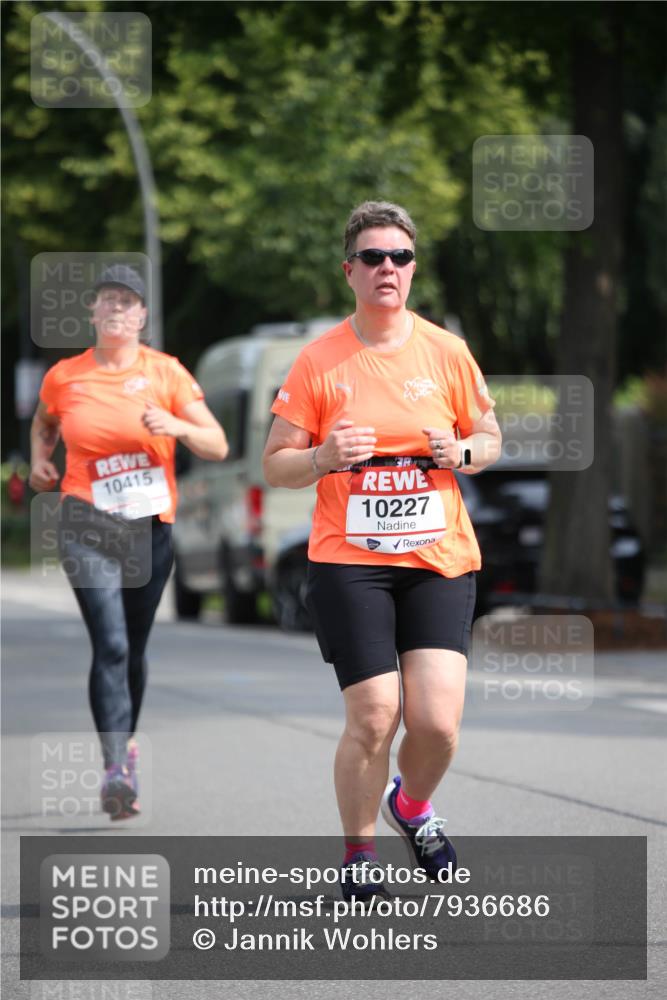 15.06.2025 - REWE Women's Run Jannik Wohlers http://msf.ph/oto/7936686 15.06.2025 09:54:41 Laufen 10415, 10227 meine-sportfotos.de
