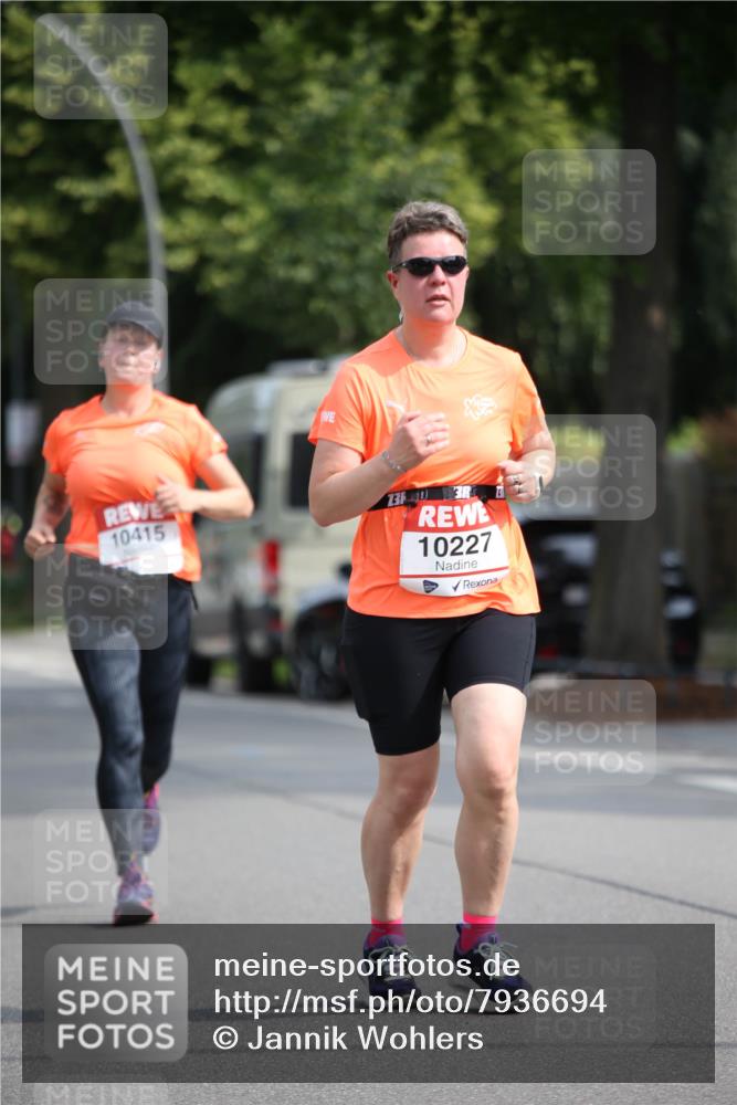 15.06.2025 - REWE Women's Run Jannik Wohlers http://msf.ph/oto/7936694 15.06.2025 09:54:41 Laufen 10415, 10227 meine-sportfotos.de