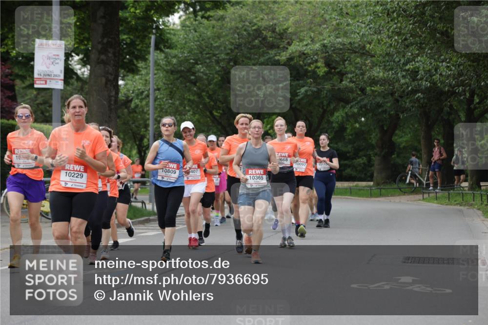 15.06.2025 - REWE Women's Run Jannik Wohlers http://msf.ph/oto/7936695 15.06.2025 08:26:40 Laufen 15, 2025, 16, 10229, 10809, 407, 10365, 668, 10097, 10115 meine-sportfotos.de