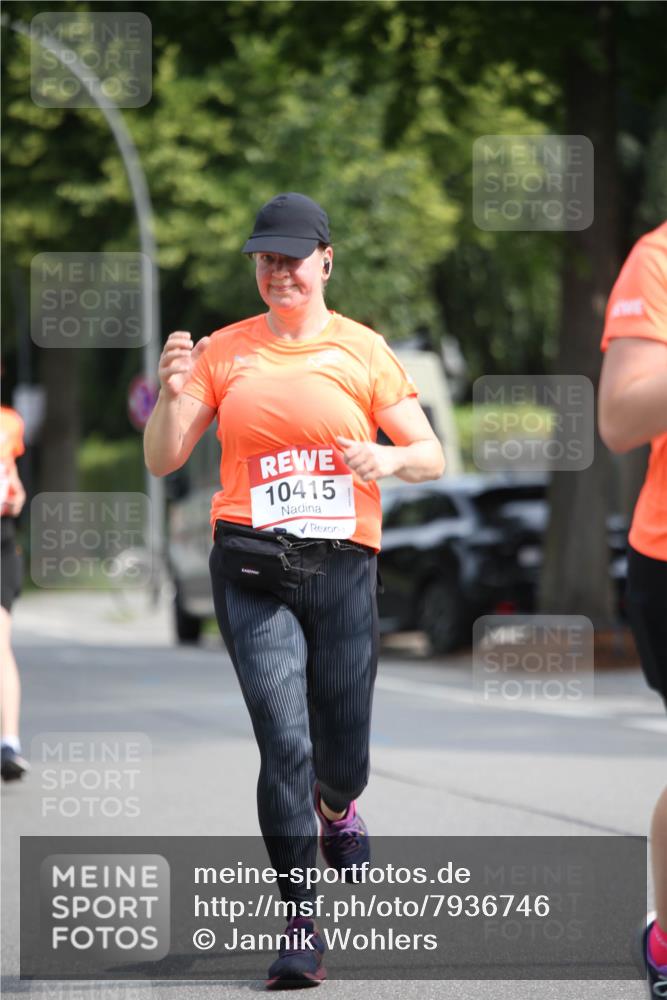 15.06.2025 - REWE Women's Run Jannik Wohlers http://msf.ph/oto/7936746 15.06.2025 09:54:42 Laufen 10415 meine-sportfotos.de