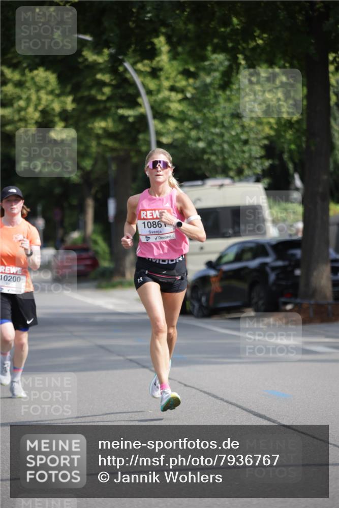 15.06.2025 - REWE Women's Run Jannik Wohlers http://msf.ph/oto/7936767 15.06.2025 08:42:54 Laufen 10200, 1086 meine-sportfotos.de