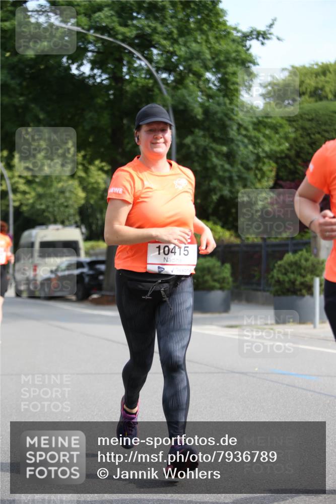 15.06.2025 - REWE Women's Run Jannik Wohlers http://msf.ph/oto/7936789 15.06.2025 09:54:44 Laufen 10415 meine-sportfotos.de