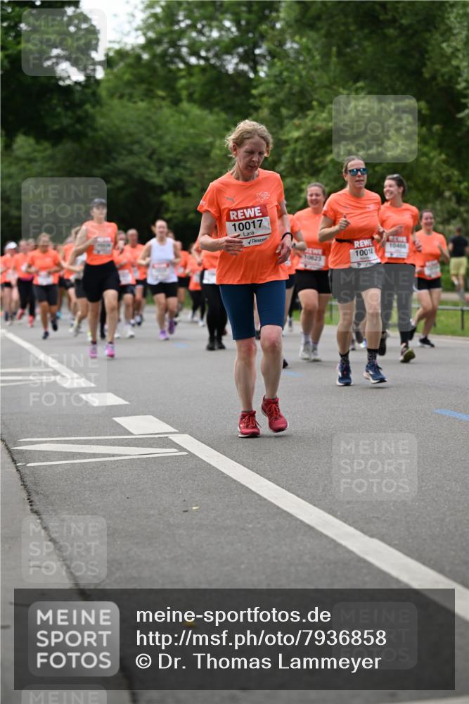 15.06.2025 - REWE Women's Run Dr. Thomas Lammeyer http://msf.ph/oto/7936858 15.06.2025 09:19:34 Laufen 10017, 10623, 10466, 10014 meine-sportfotos.de
