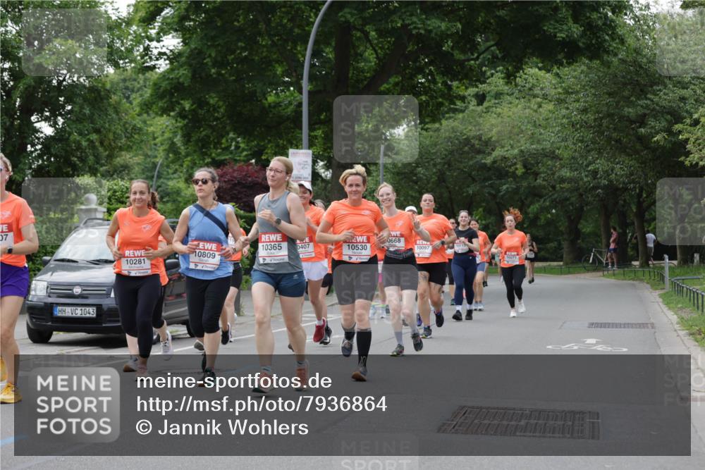 15.06.2025 - REWE Women's Run Jannik Wohlers http://msf.ph/oto/7936864 15.06.2025 08:26:44 Laufen 07, 10365, 0407, 0668, 10530, 10097, 10281, 10809, 10271, 1043 meine-sportfotos.de