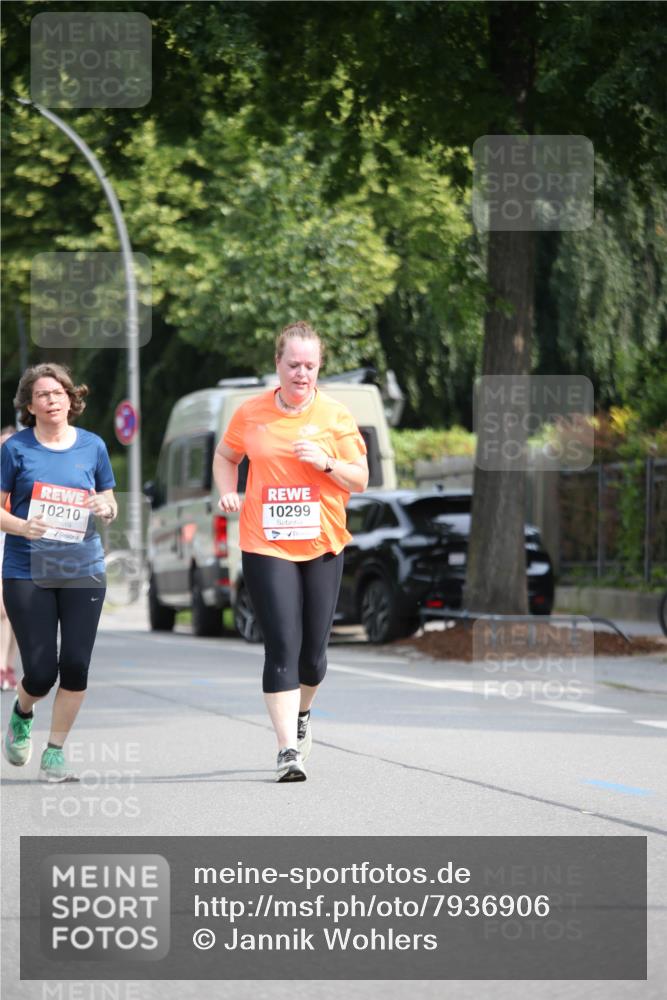 15.06.2025 - REWE Women's Run Jannik Wohlers http://msf.ph/oto/7936906 15.06.2025 09:54:53 Laufen 10299, 10210 meine-sportfotos.de