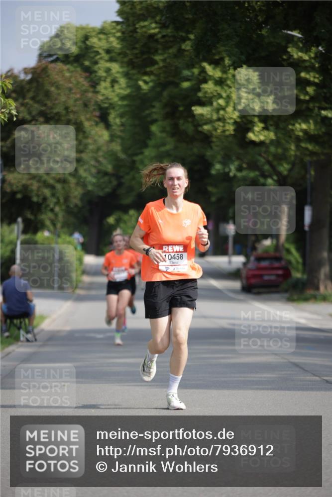 15.06.2025 - REWE Women's Run Jannik Wohlers http://msf.ph/oto/7936912 15.06.2025 08:42:58 Laufen 0458 meine-sportfotos.de