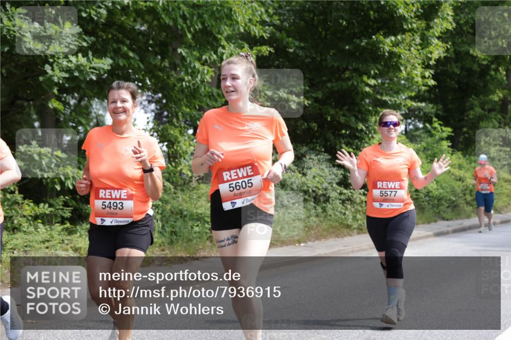 15.06.2025 - REWE Women's Run Jannik Wohlers http://msf.ph/oto/7936915 15.06.2025 10:13:42 Laufen 5493, 5605, 5577 meine-sportfotos.de
