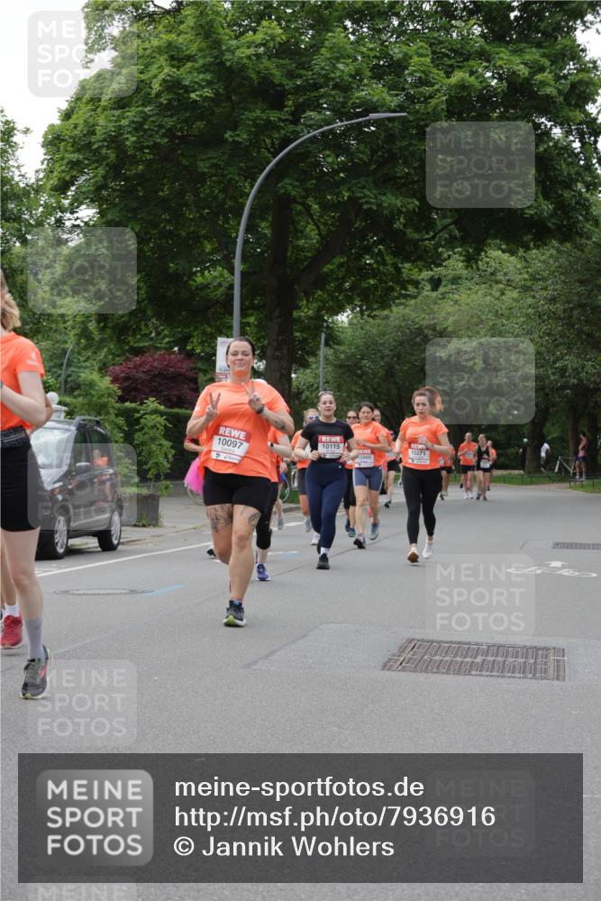 15.06.2025 - REWE Women's Run Jannik Wohlers http://msf.ph/oto/7936916 15.06.2025 08:26:47 Laufen 10115, 10271, 10097, 0860 meine-sportfotos.de