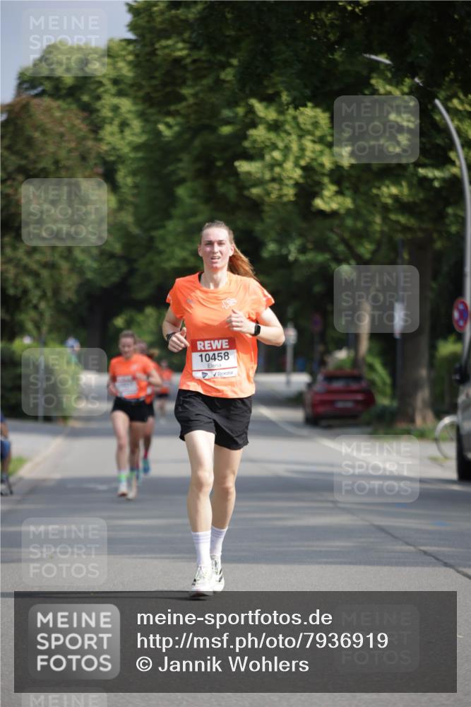 15.06.2025 - REWE Women's Run Jannik Wohlers http://msf.ph/oto/7936919 15.06.2025 08:42:58 Laufen 10458 meine-sportfotos.de