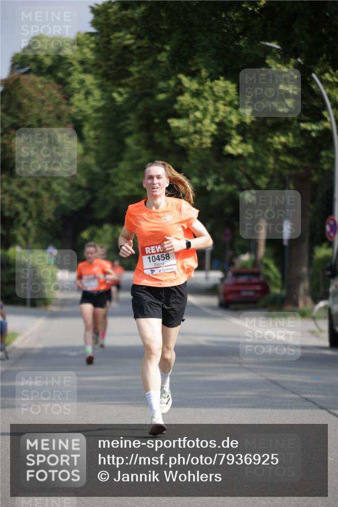 15.06.2025 - REWE Women's Run Jannik Wohlers http://msf.ph/oto/7936925 15.06.2025 08:42:58 Laufen 10458 meine-sportfotos.de