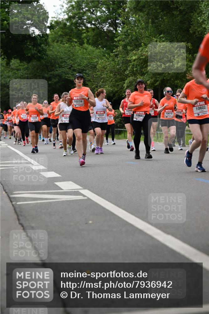 15.06.2025 - REWE Women's Run Dr. Thomas Lammeyer http://msf.ph/oto/7936942 15.06.2025 09:19:36 Laufen 10239, 10685, 10602, 10610 meine-sportfotos.de