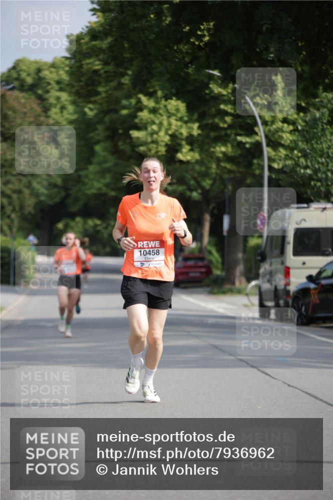 15.06.2025 - REWE Women's Run Jannik Wohlers http://msf.ph/oto/7936962 15.06.2025 08:42:59 Laufen 10458 meine-sportfotos.de