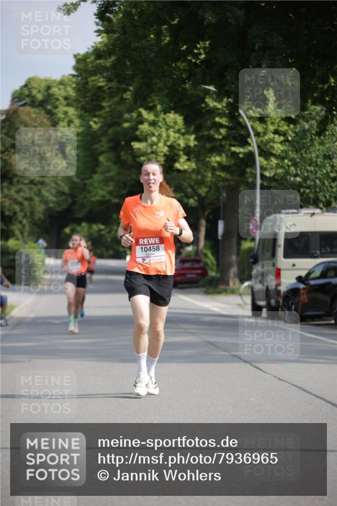 15.06.2025 - REWE Women's Run Jannik Wohlers http://msf.ph/oto/7936965 15.06.2025 08:42:59 Laufen 10458 meine-sportfotos.de