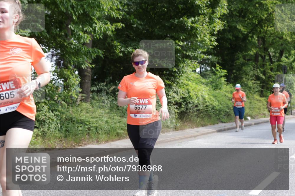 15.06.2025 - REWE Women's Run Jannik Wohlers http://msf.ph/oto/7936968 15.06.2025 10:13:42 Laufen 605, 5577, 8, 395 meine-sportfotos.de