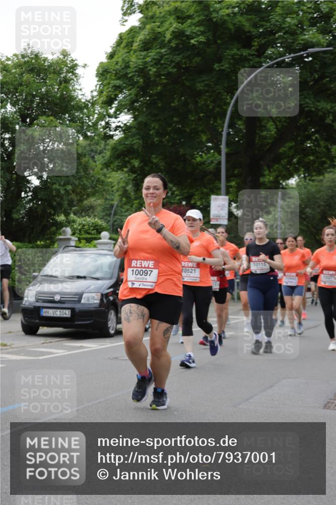 15.06.2025 - REWE Women's Run Jannik Wohlers http://msf.ph/oto/7937001 15.06.2025 08:26:47 Laufen 1043, 10115, 10521, 1027, 10097 meine-sportfotos.de