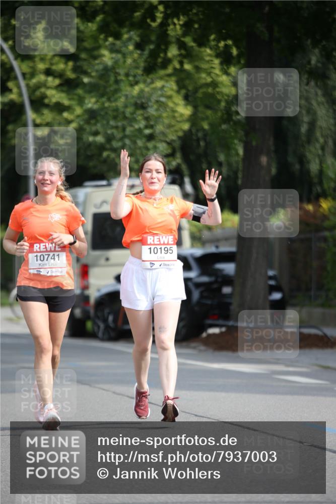 15.06.2025 - REWE Women's Run Jannik Wohlers http://msf.ph/oto/7937003 15.06.2025 09:54:58 Laufen 10741, 10195 meine-sportfotos.de