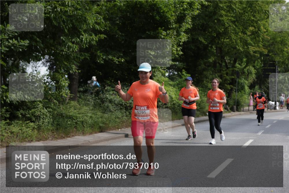 15.06.2025 - REWE Women's Run Jannik Wohlers http://msf.ph/oto/7937010 15.06.2025 10:13:47 Laufen 5395, 5570 meine-sportfotos.de