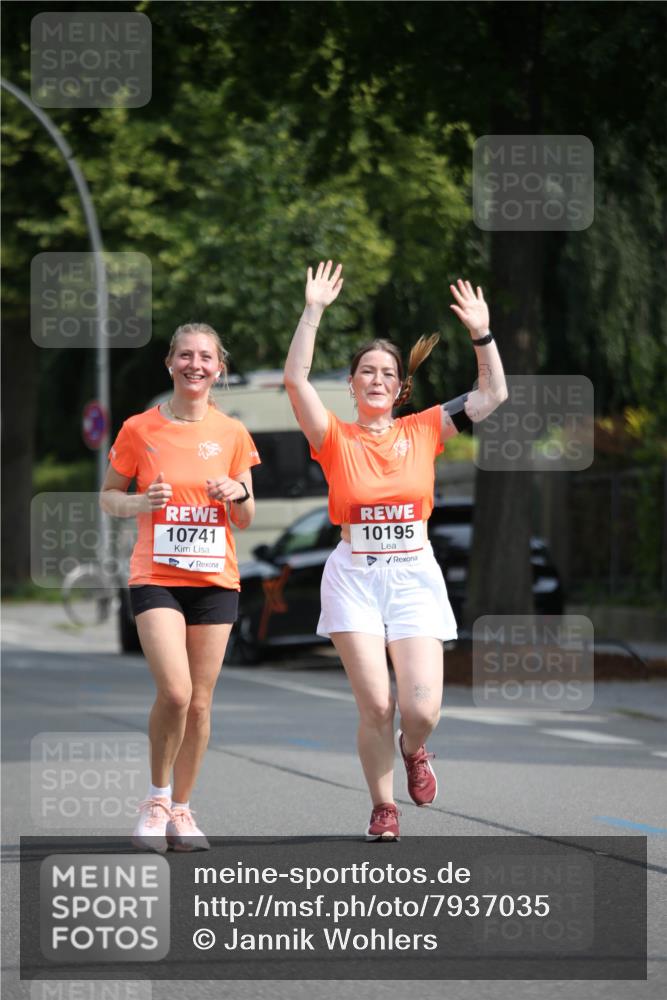 15.06.2025 - REWE Women's Run Jannik Wohlers http://msf.ph/oto/7937035 15.06.2025 09:54:58 Laufen 10741, 10195 meine-sportfotos.de