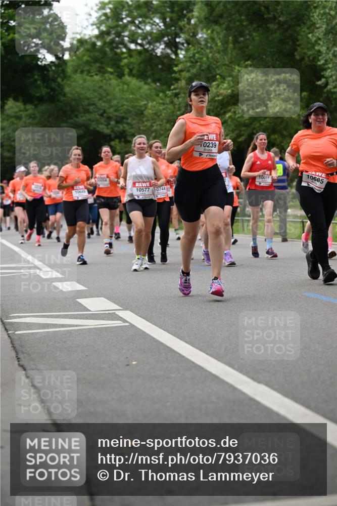 15.06.2025 - REWE Women's Run Dr. Thomas Lammeyer http://msf.ph/oto/7937036 15.06.2025 09:19:38 Laufen 10577, 10744, 0239, 10685 meine-sportfotos.de