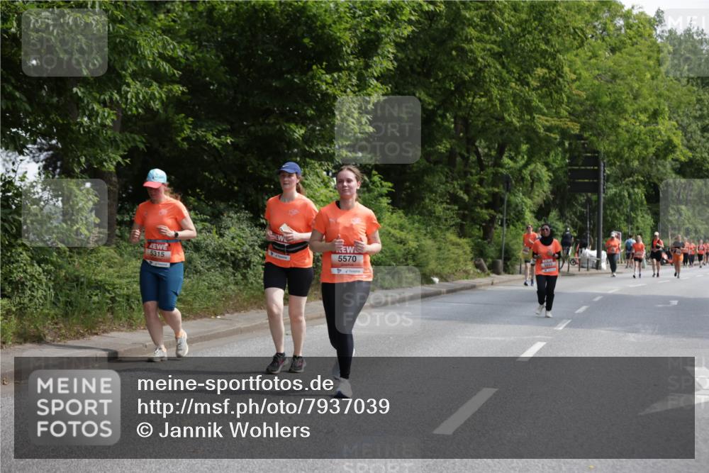 15.06.2025 - REWE Women's Run Jannik Wohlers http://msf.ph/oto/7937039 15.06.2025 10:13:49 Laufen 5315, 5570, 5093 meine-sportfotos.de