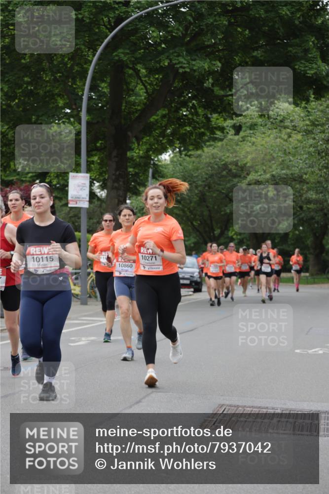 15.06.2025 - REWE Women's Run Jannik Wohlers http://msf.ph/oto/7937042 15.06.2025 08:26:49 Laufen 10115, 10860, 10271 meine-sportfotos.de