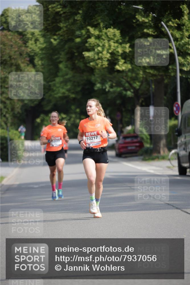 15.06.2025 - REWE Women's Run Jannik Wohlers http://msf.ph/oto/7937056 15.06.2025 08:43:02 Laufen 10177, 10217 meine-sportfotos.de
