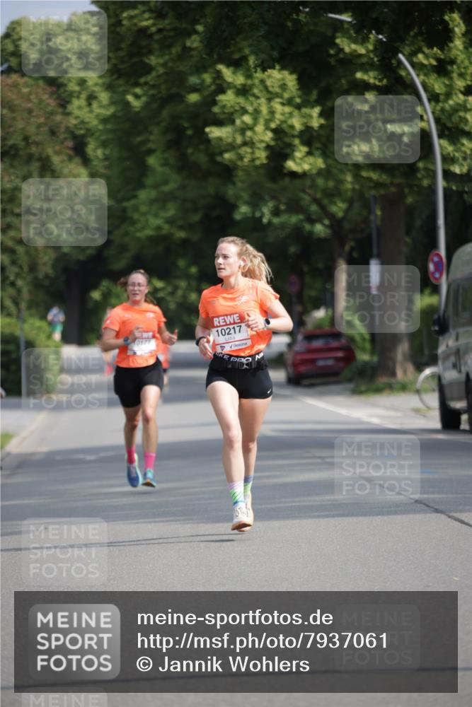 15.06.2025 - REWE Women's Run Jannik Wohlers http://msf.ph/oto/7937061 15.06.2025 08:43:02 Laufen 10217 meine-sportfotos.de