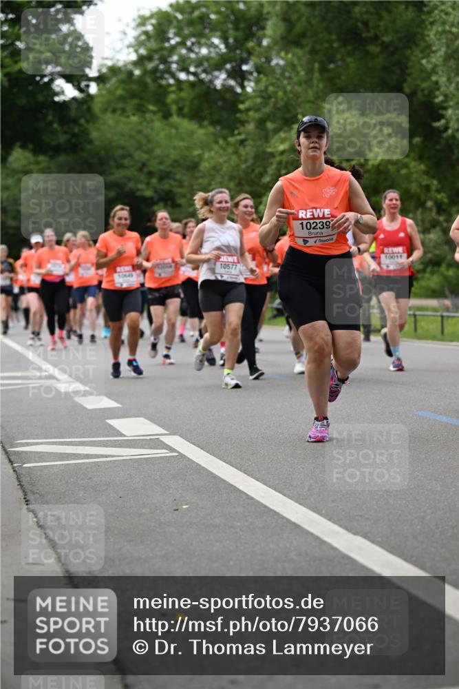 15.06.2025 - REWE Women's Run Dr. Thomas Lammeyer http://msf.ph/oto/7937066 15.06.2025 09:19:38 Laufen 10577, 10239, 10011 meine-sportfotos.de