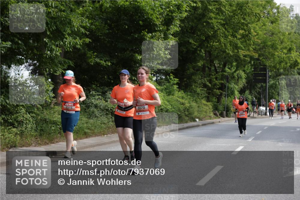 15.06.2025 - REWE Women's Run Jannik Wohlers http://msf.ph/oto/7937069 15.06.2025 10:13:49 Laufen 5315, 5570, 5093 meine-sportfotos.de
