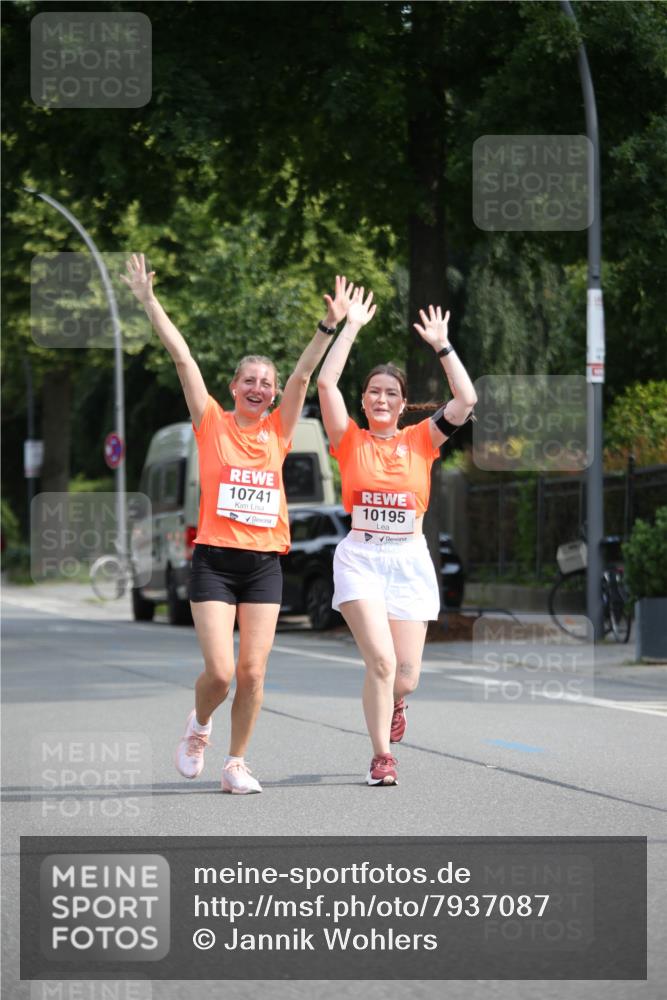 15.06.2025 - REWE Women's Run Jannik Wohlers http://msf.ph/oto/7937087 15.06.2025 09:54:59 Laufen 10741, 10195 meine-sportfotos.de