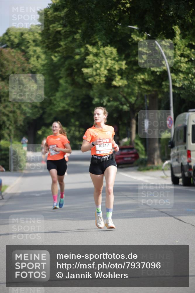 15.06.2025 - REWE Women's Run Jannik Wohlers http://msf.ph/oto/7937096 15.06.2025 08:43:03 Laufen 10217 meine-sportfotos.de