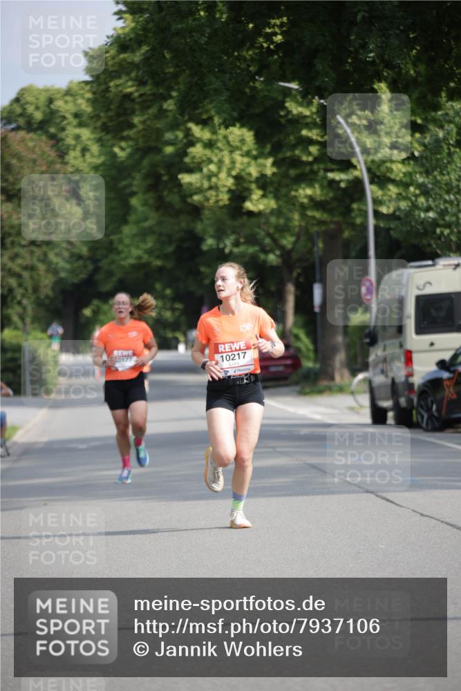 15.06.2025 - REWE Women's Run Jannik Wohlers http://msf.ph/oto/7937106 15.06.2025 08:43:03 Laufen 0177, 10217 meine-sportfotos.de